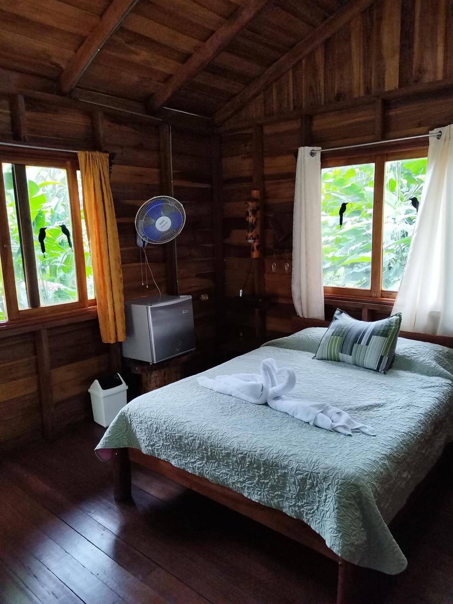 Cataratas Lodge, Incluye Tour Autoguiado Waterfalls Hike 2*
